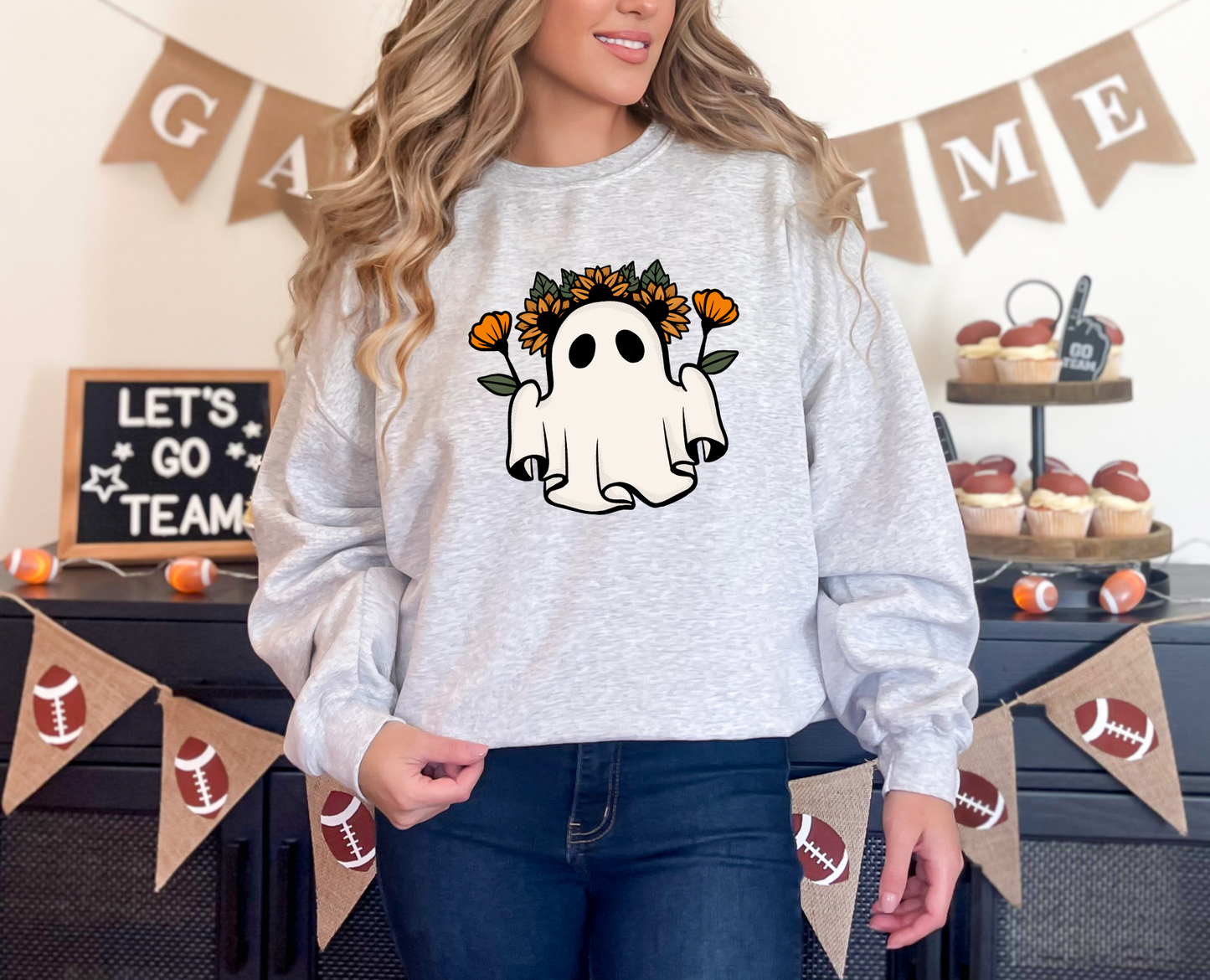 Scare Me Crewneck